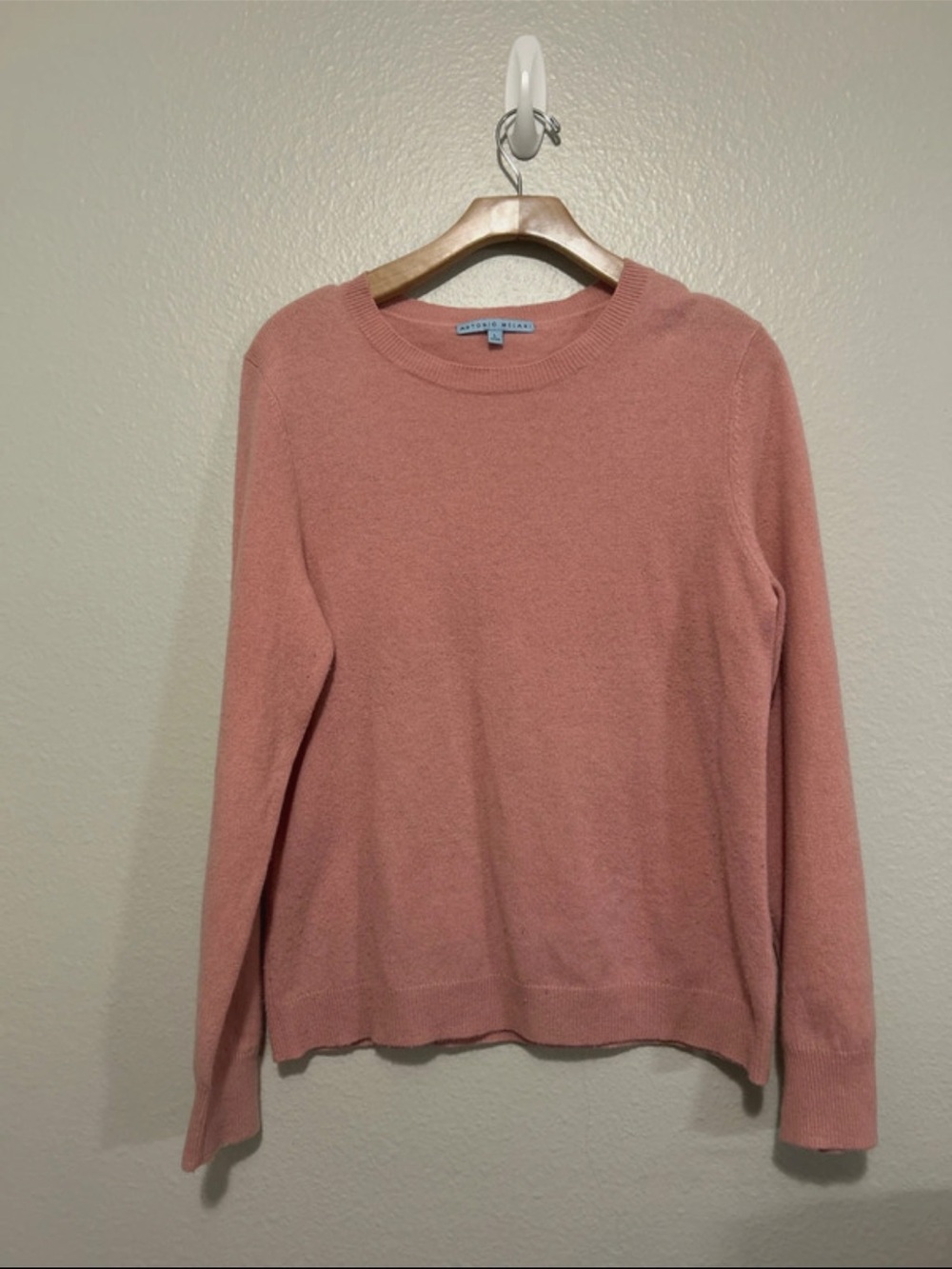 Antonio Melani Women’s Pink Crewneck Cashmere Sweater, Size L